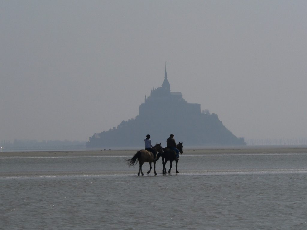 Mont Saint Michel'de sular çekildikten sonra