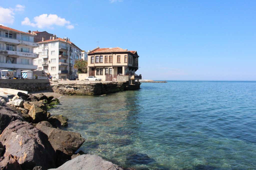 Mudanya'nın denize nazır güzel evleri